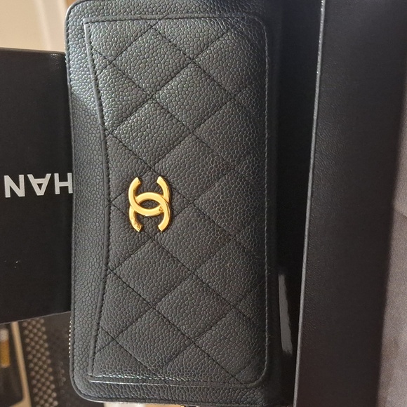 Chanel caviar wallet - Picture 2 of 11